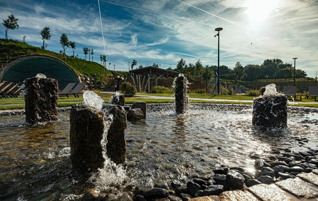 Waer Waters Spa Hotel Гроот-Бейгарден Экстерьер фото